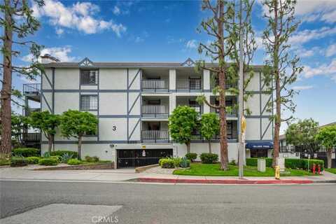 2599 Walnut Avenue, Signal Hill, CA 90755
