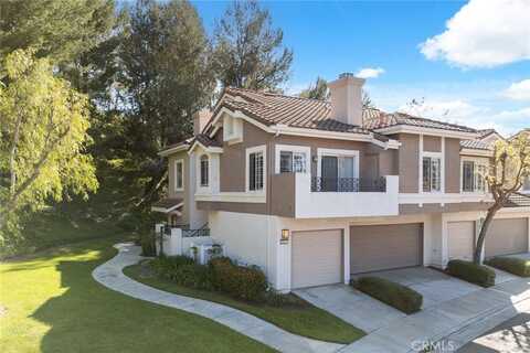 8072 E Brightstar Place, Anaheim Hills, CA 92808