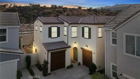 4033 Spring Haven Lane, Corona, CA 92883