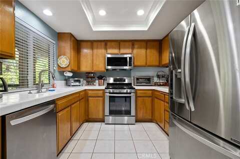 2512 E Willow Street E, Signal Hill, CA 90755