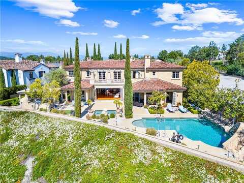 19 Fox Hole Road, Ladera Ranch, CA 92694