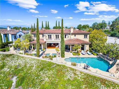 19 Fox Hole Road, Ladera Ranch, CA 92694