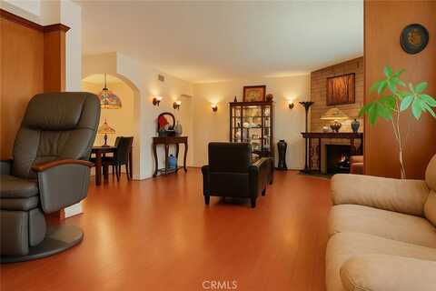 1600 N Hobart Boulevard, Los Angeles, CA 90027