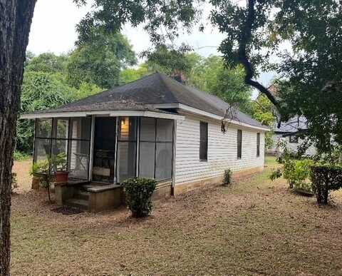 1123 Peach Street, Perry, GA 31069