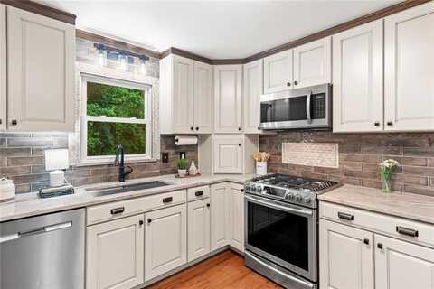 211 Caboose Lane, Woodstock, GA 30189