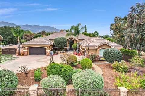 2480 Oak Avenue, Corona, CA 92882