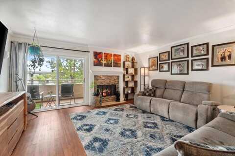 6960 Hyde Park Dr, San Diego, CA 92119