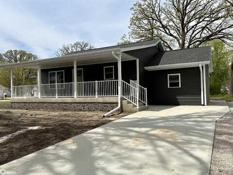 110 7th Street S, Dakota City, IA 50529