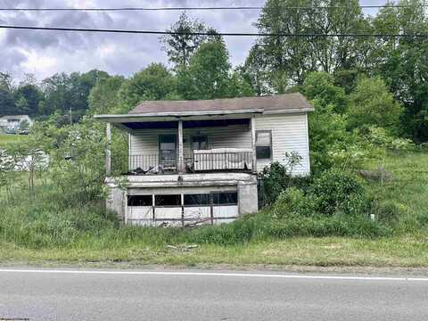 406 Coalton Pumpkintown Road, Norton, WV 26257