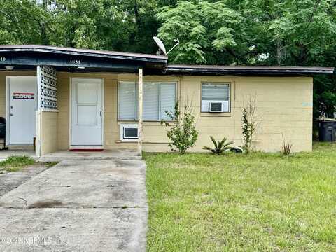 1851 DOYON Court, Jacksonville, FL 32210
