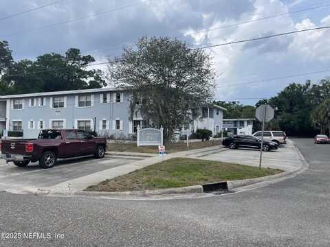 1110 CALIENTE Drive unit: 52, Jacksonville, FL 32211