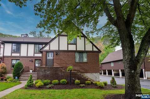 102 Holiday Lane, River Vale, NJ 07675