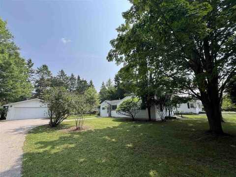 408 Burns, Charlevoix, MI 49720
