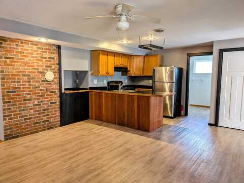 16 Upper Meadows Road, Holderness, NH 03245