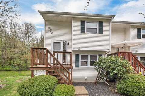 879 Mammoth Road, Manchester, NH 03104
