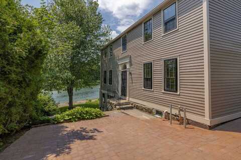 1 Webster Way, Portsmouth, NH 03801
