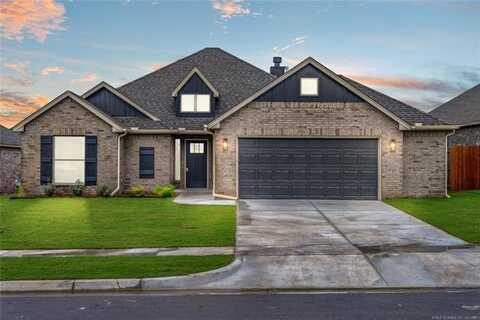 10720 S 278th East Avenue, Coweta, OK 74429