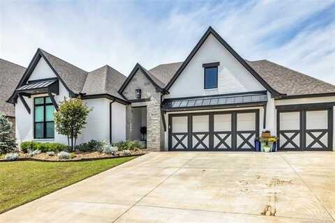 8702 S Olympia Avenue, Tulsa, OK 74132
