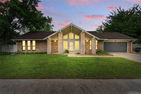 1017 W H Street, Jenks, OK 74037