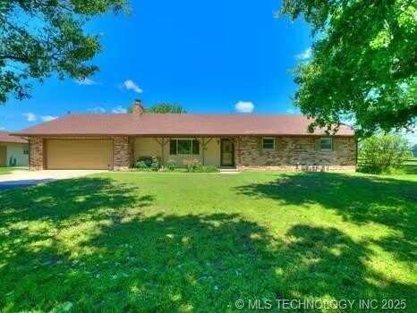 419907 E 1153 Road, Checotah, OK 74426