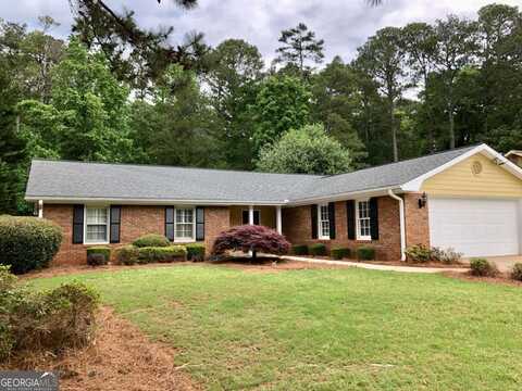 1818 Brandy Woods, Conyers, GA 30013