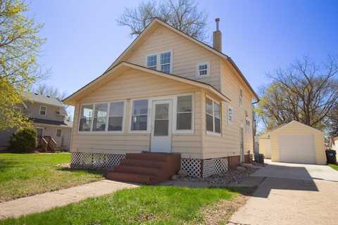 207 S Park, Inwood, IA 51240