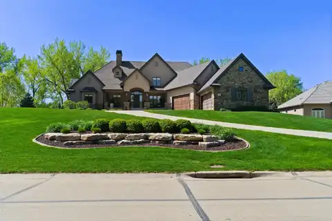 556 Firethorn Trail, Dakota Dunes, SD 57049