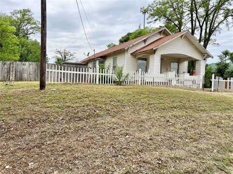 111 S Lincoln Avenue, Canton, OK 73724