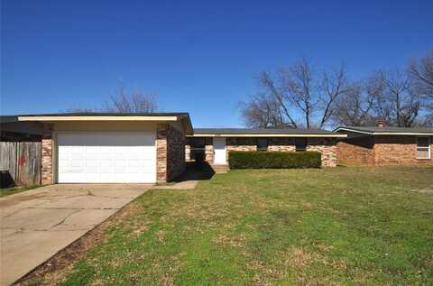 2121 Memphis Drive, Norman, OK 73071