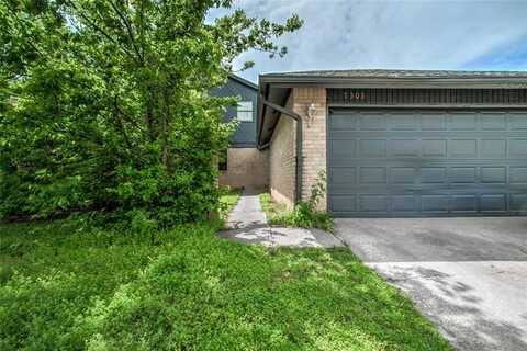 7303 Kings Manor Court, Oklahoma City, OK 73132
