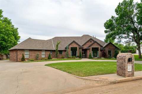912 Irvine Drive, Edmond, OK 73025