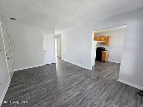 1704 Stallings Ave, Louisville, KY 40216