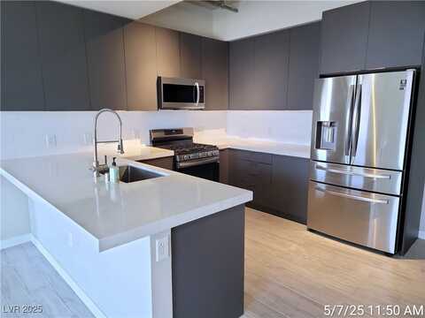353 E Bonneville Avenue, Las Vegas, NV 89101