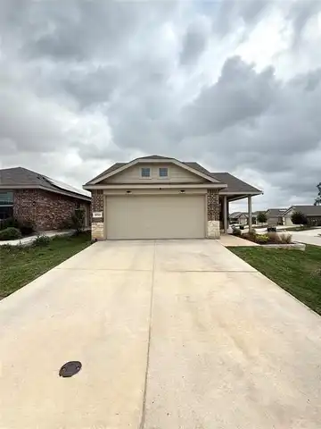 5700 Honey Creek Street, Fort Worth, TX 76179