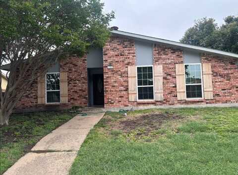 722 Greenhill Lane, Grand Prairie, TX 75052