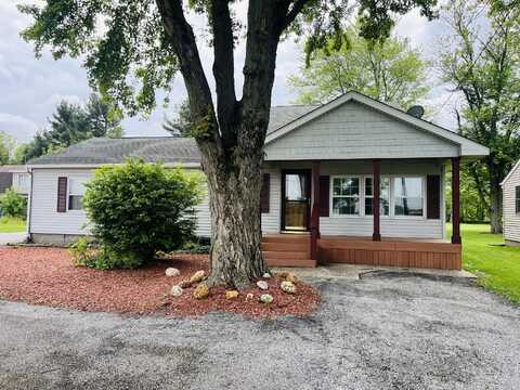 602 W St Rd 8, Hebron, IN 46341