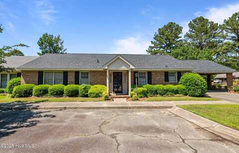 825 Westminster Lane, Kinston, NC 28501