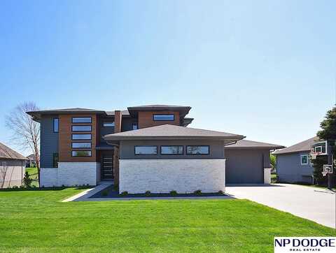 11811 N 179 Street, Bennington, NE 68007