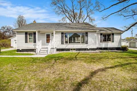 702 St Paul Street, Ludington, MI 49431