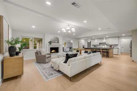 4508 Thunder Road, Dallas, TX 75244