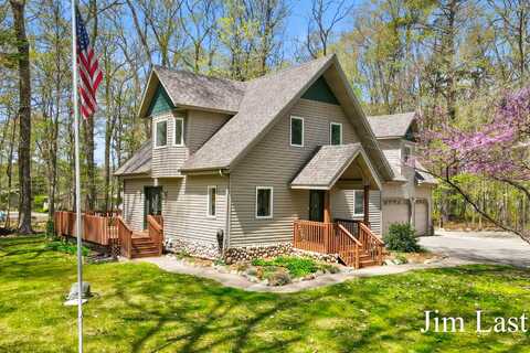 5655 Cozy Point Drive, Newaygo, MI 49337