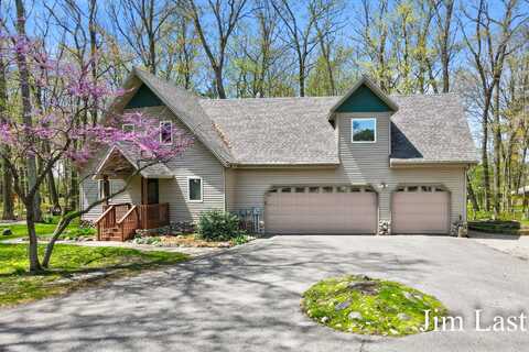 5655 Cozy Point Drive, Newaygo, MI 49337