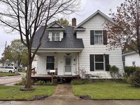 211 E Grove Street, Greenville, MI 48838