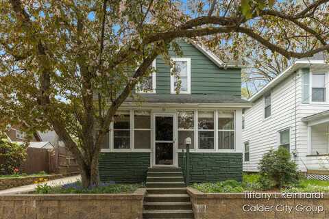 51 Fitzhugh Avenue SE, Grand Rapids, MI 49506