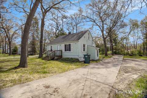 1492 Holton Road, Muskegon, MI 49445
