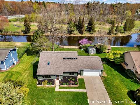 17083 Spahr Street, Spring Lake, MI 49456