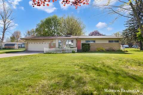 2720 Kenowa Avenue NW, Walker, MI 49534