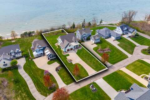 7370 Highfield Beach Drive, South Haven, MI 49090