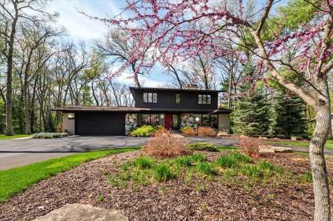 7414 Thorncrest Drive SE, Ada, MI 49301