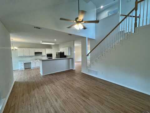 7636 Arbor Ridge Court, Fort Worth, TX 76112